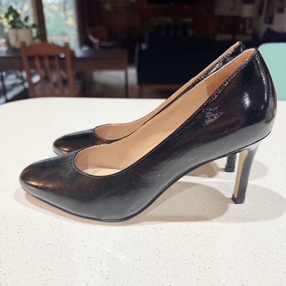 Cole Haan Women 8 Black Textured Pumps Round Toe - Picture 7 of 11